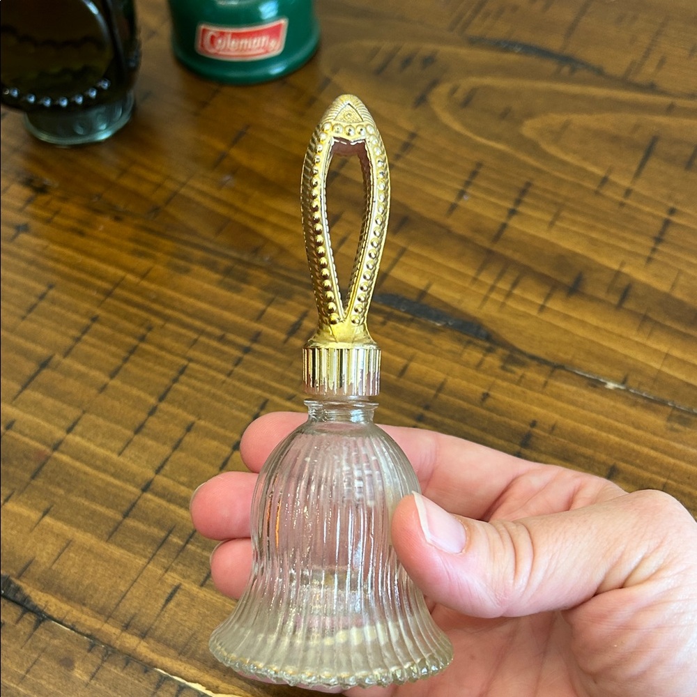 Set of 3 Avon cologne/perfume bottles. Green bottle still has cologne. - Picture 7 of 8